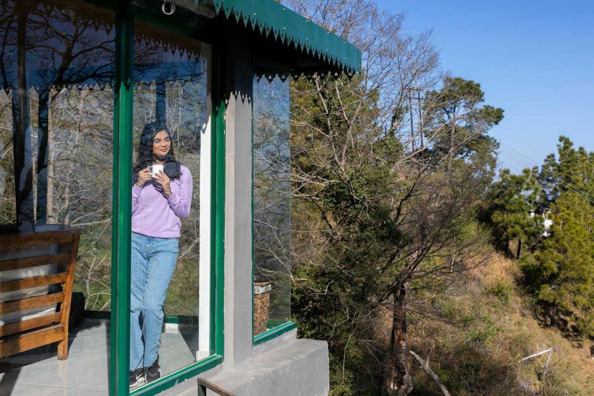 Stayvista At Padam Hill- Pet Friendly Villa With Garden Kasauli Eksteriør bilde